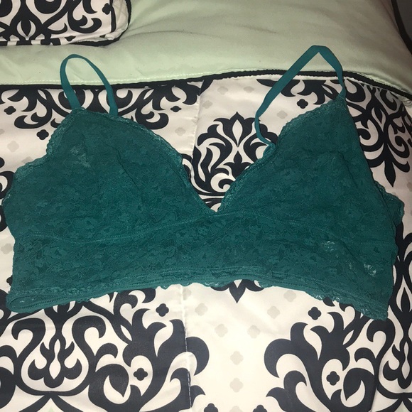 Lace bra - Picture 1 of 5